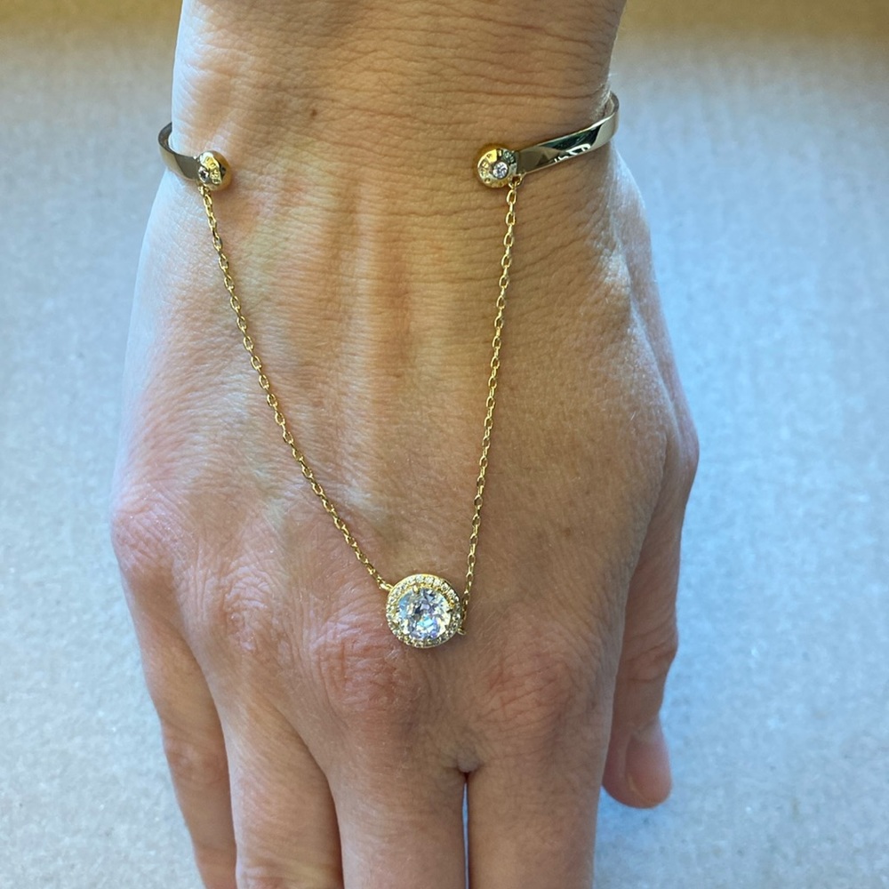 Henri Bendel bracelet- NWT